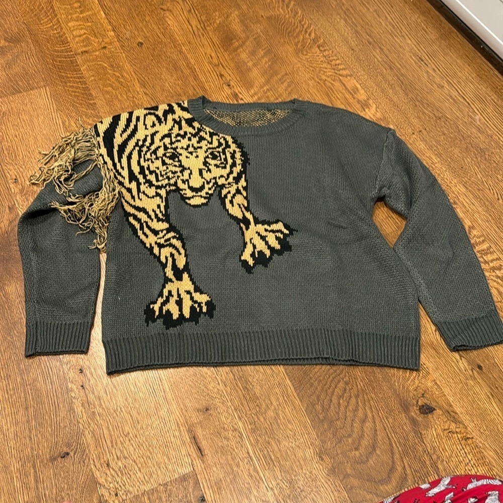 Shein Women’s Sweater Grey Brown and Black Size Small